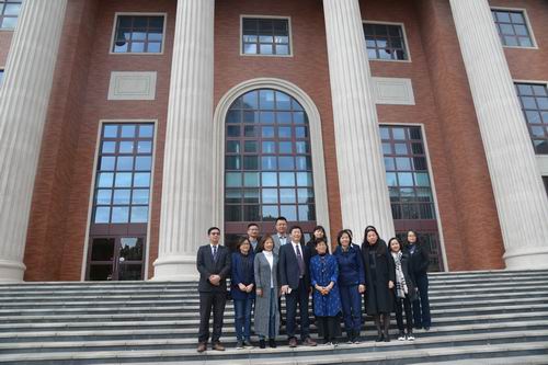 桃李園行政赴華東康橋國際學校開展交流學習